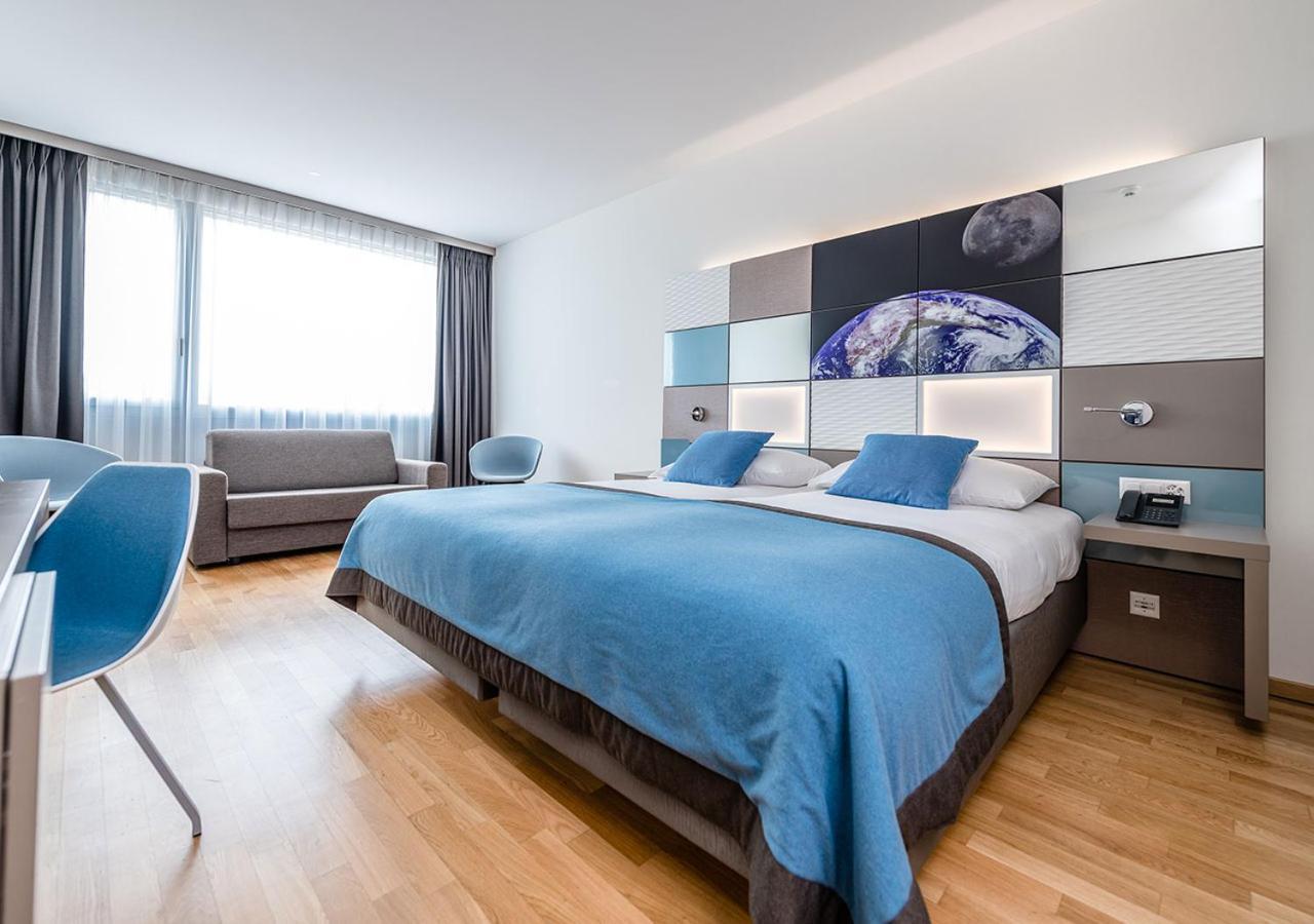 Discovery Hotel 3* Superior Криссье Экстерьер фото