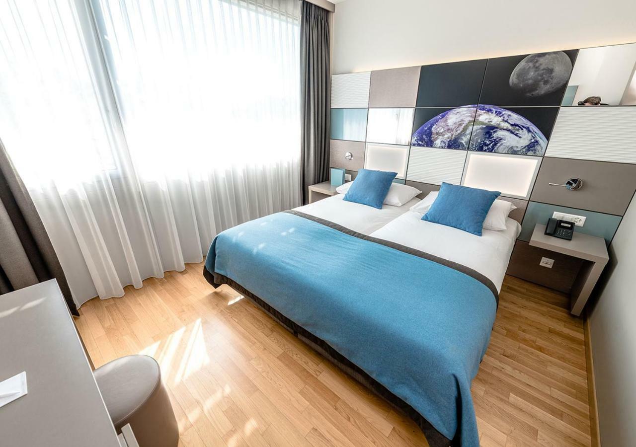 Discovery Hotel 3* Superior Криссье Экстерьер фото