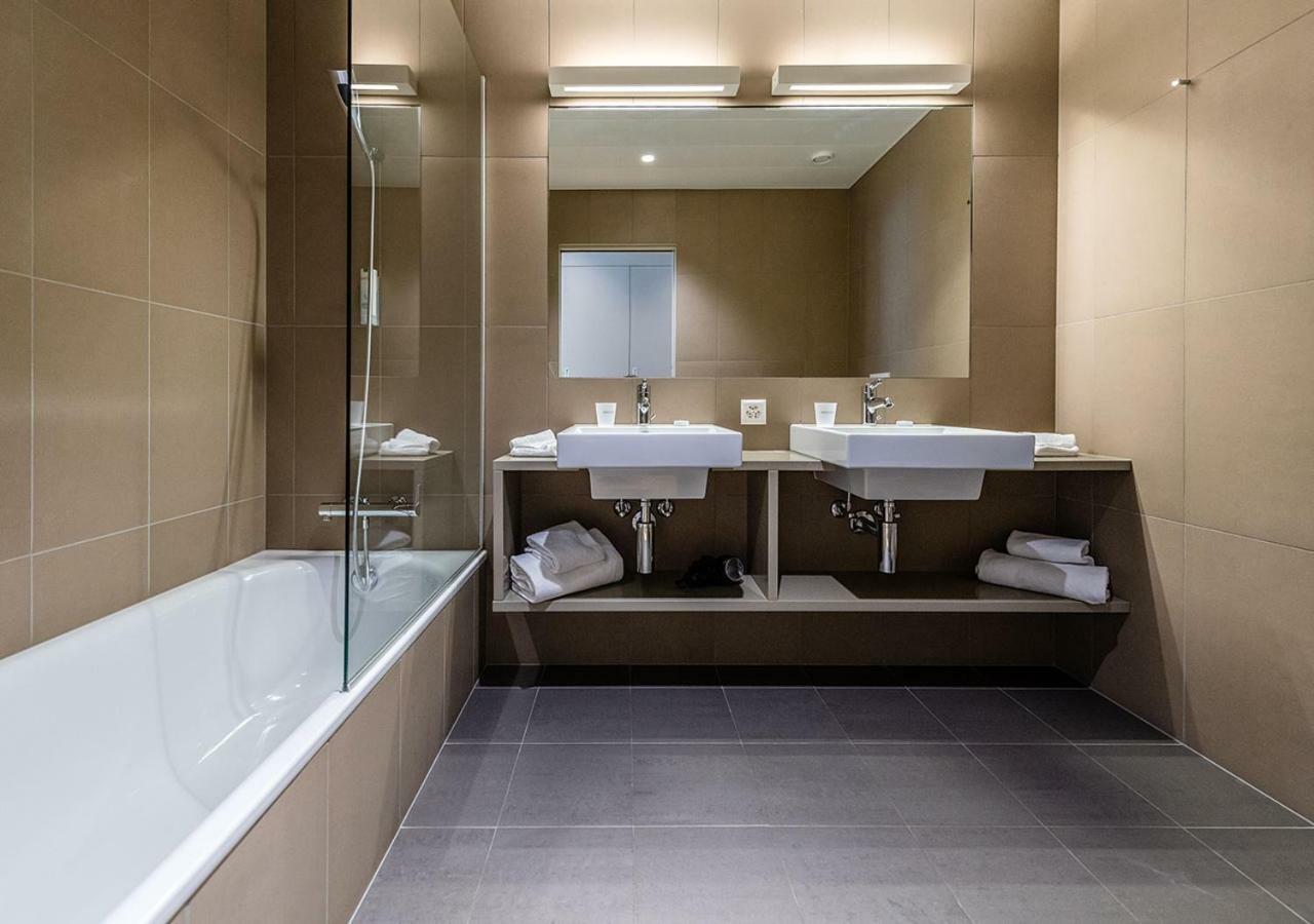 Discovery Hotel 3* Superior Криссье Экстерьер фото