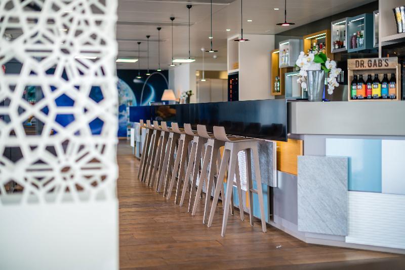 Discovery Hotel 3* Superior Криссье Экстерьер фото